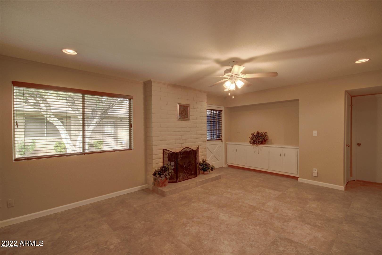 2725 South Rural Road, Unit 27 Tempe, AZ 85282 - Photo 3 of 18 LR1
