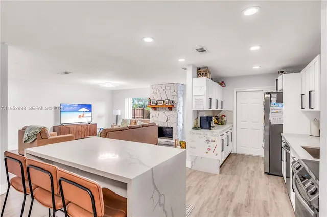 $6,200 | 15930 Southwest 90th Avenue, Palmetto Bay, FL 33157