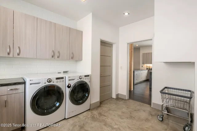 $2,995,000 | 3139 Slinger Court, Driggs, ID 83422