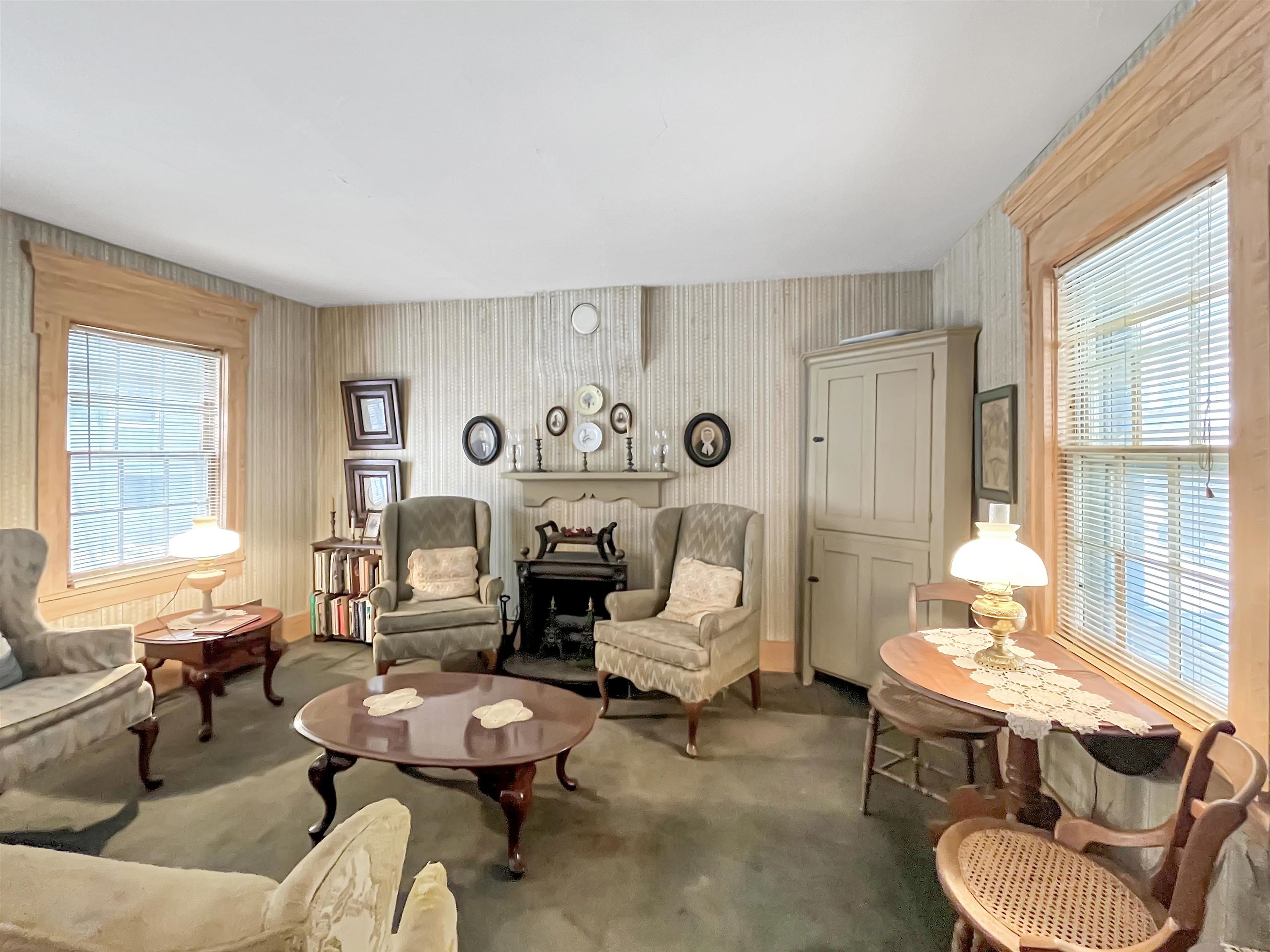 507 West Pleasant Street Freeport, IL 61032 - Photo 26 of 27