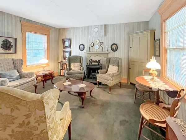 $39,750 | 507 West Pleasant Street, Freeport, IL 61032