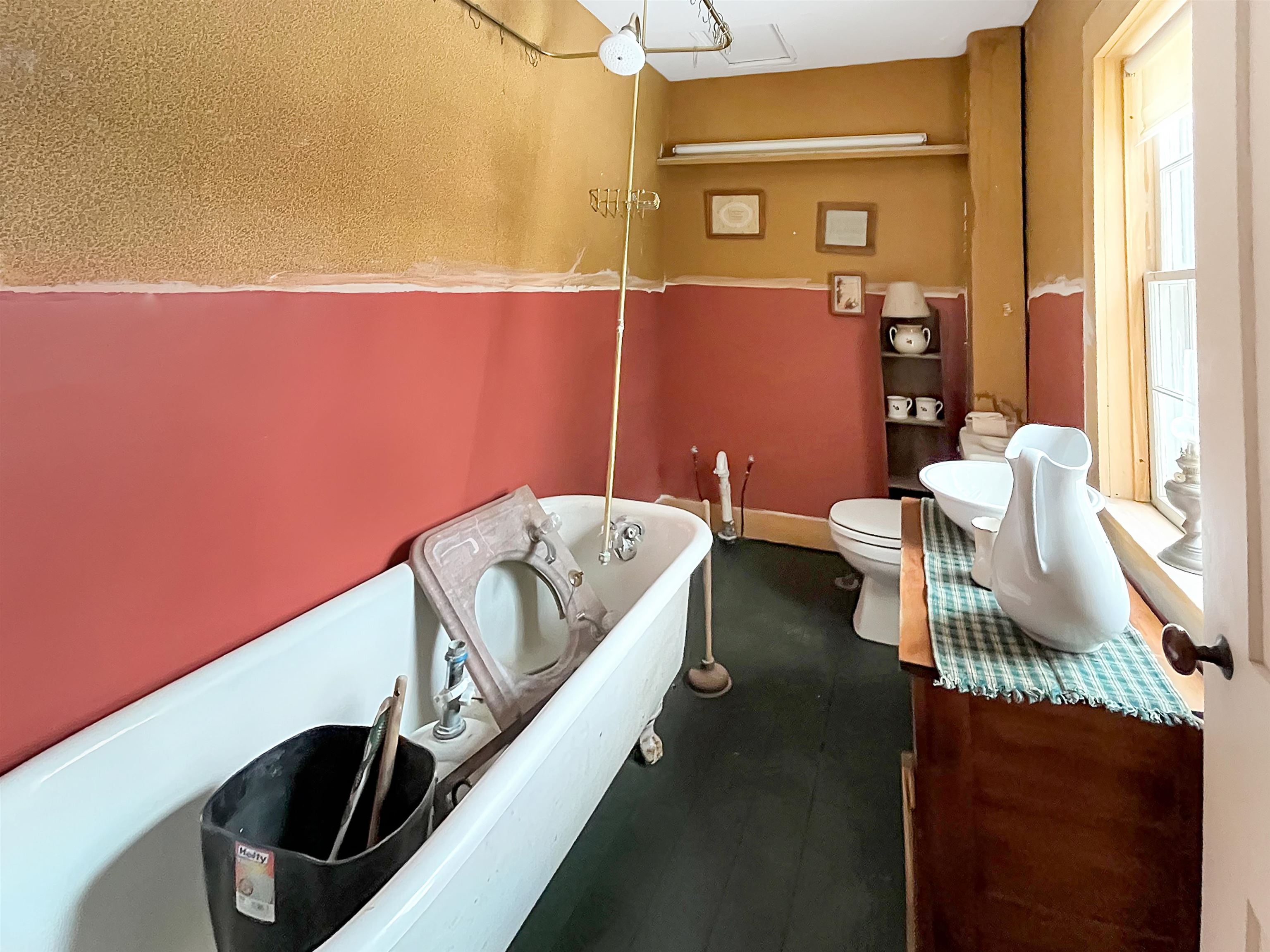 507 West Pleasant Street Freeport, IL 61032 - Photo 8 of 27
