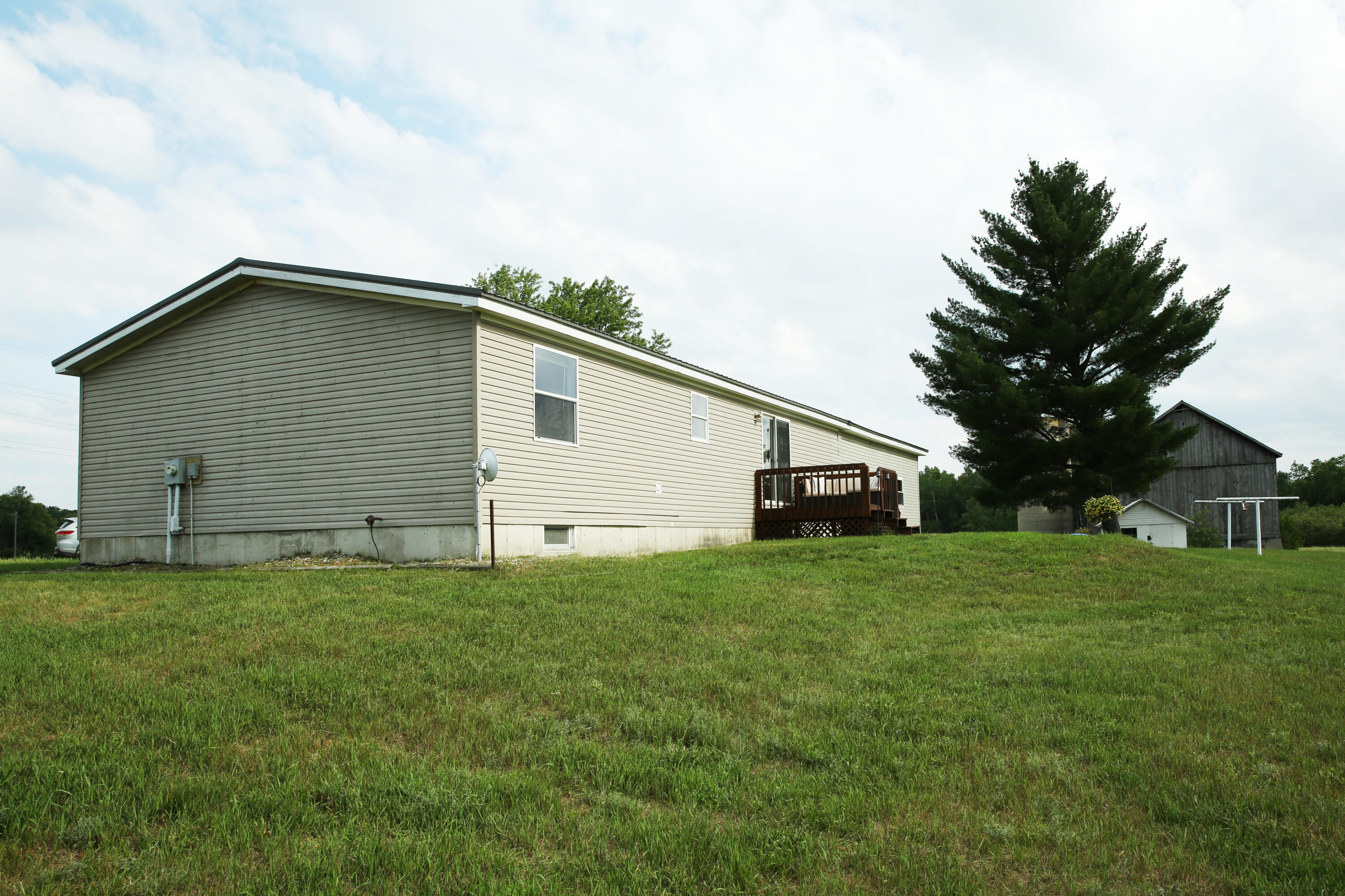 16107 Craft Road Hersey, MI 49639 - Photo 29 of 37 16107Craft_July2023_26