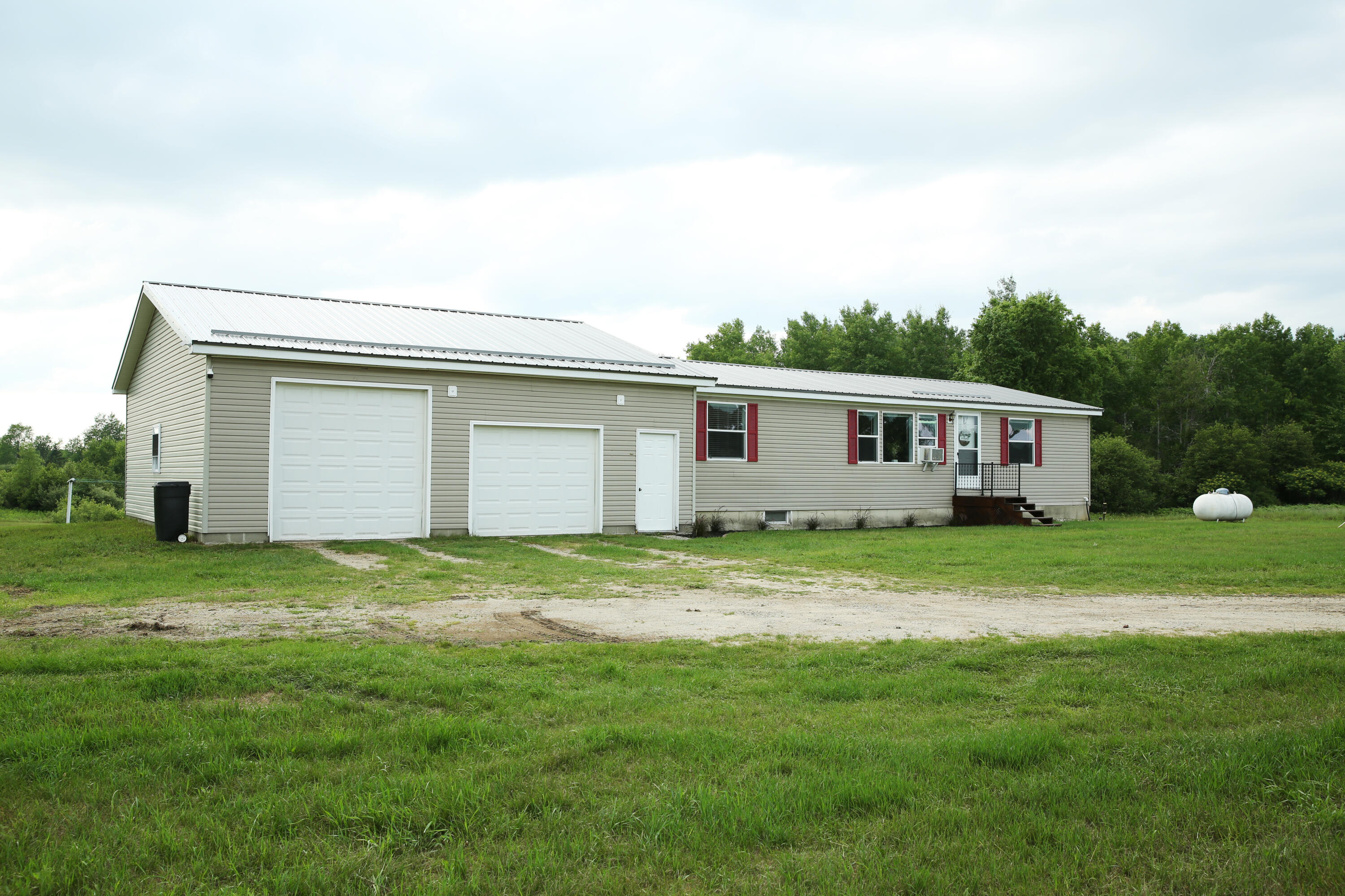 16107 Craft Road Hersey, MI 49639 - Photo 31 of 37 16107Craft_July2023_28