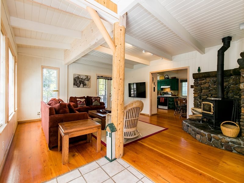 604 Sunset Road Carnelian Bay, CA 96140 - Photo 4 of 14 Gallery Image 4