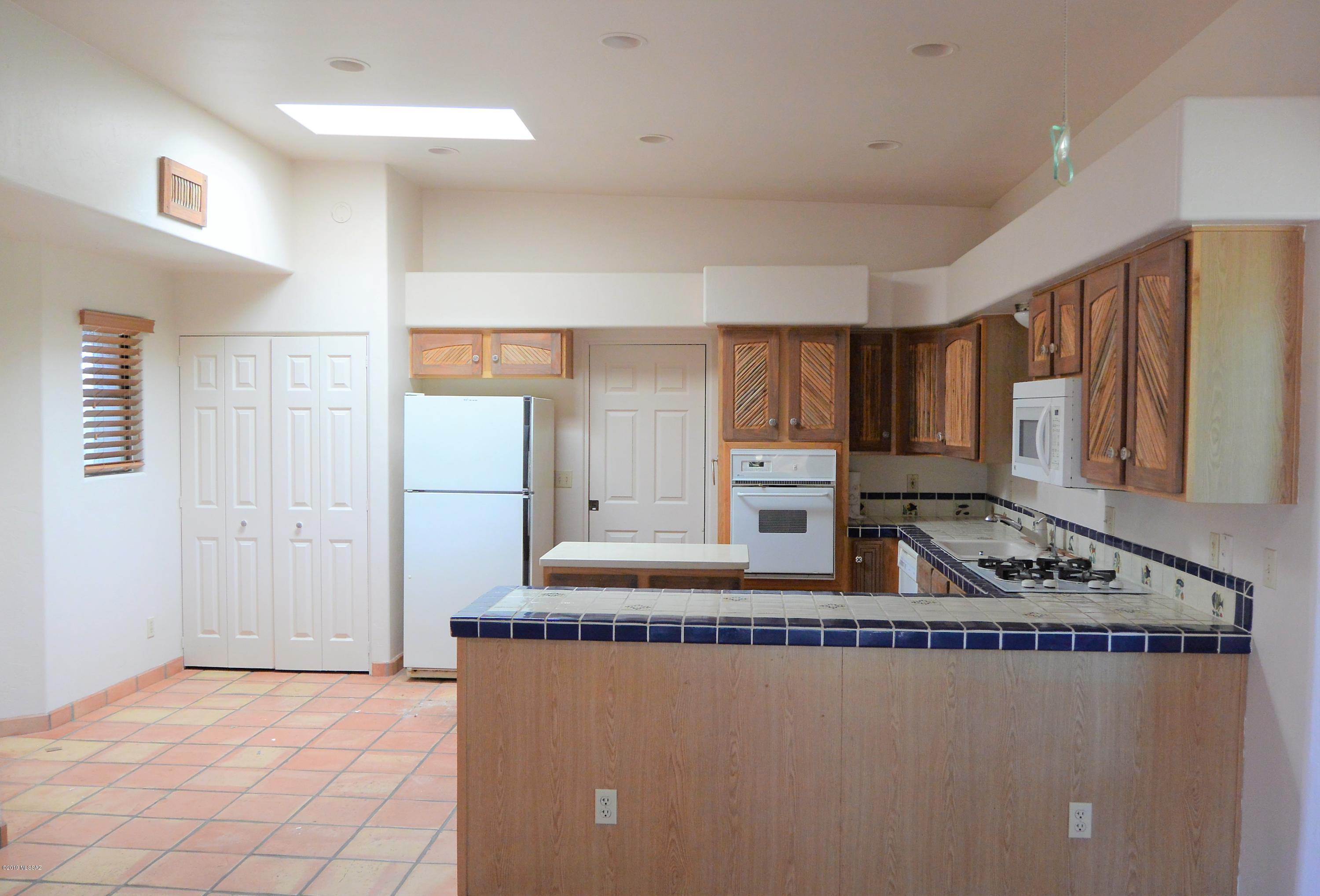 730 North Cody Loop Road Oracle, AZ 85623 - Photo 12 of 35