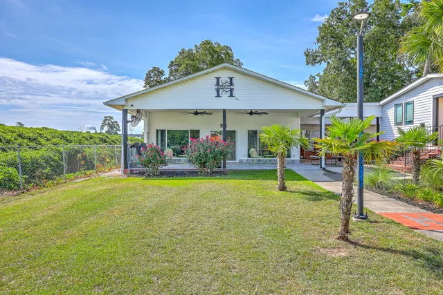 $1,000,000 | 126 Fire Lane, Cross, SC 29436