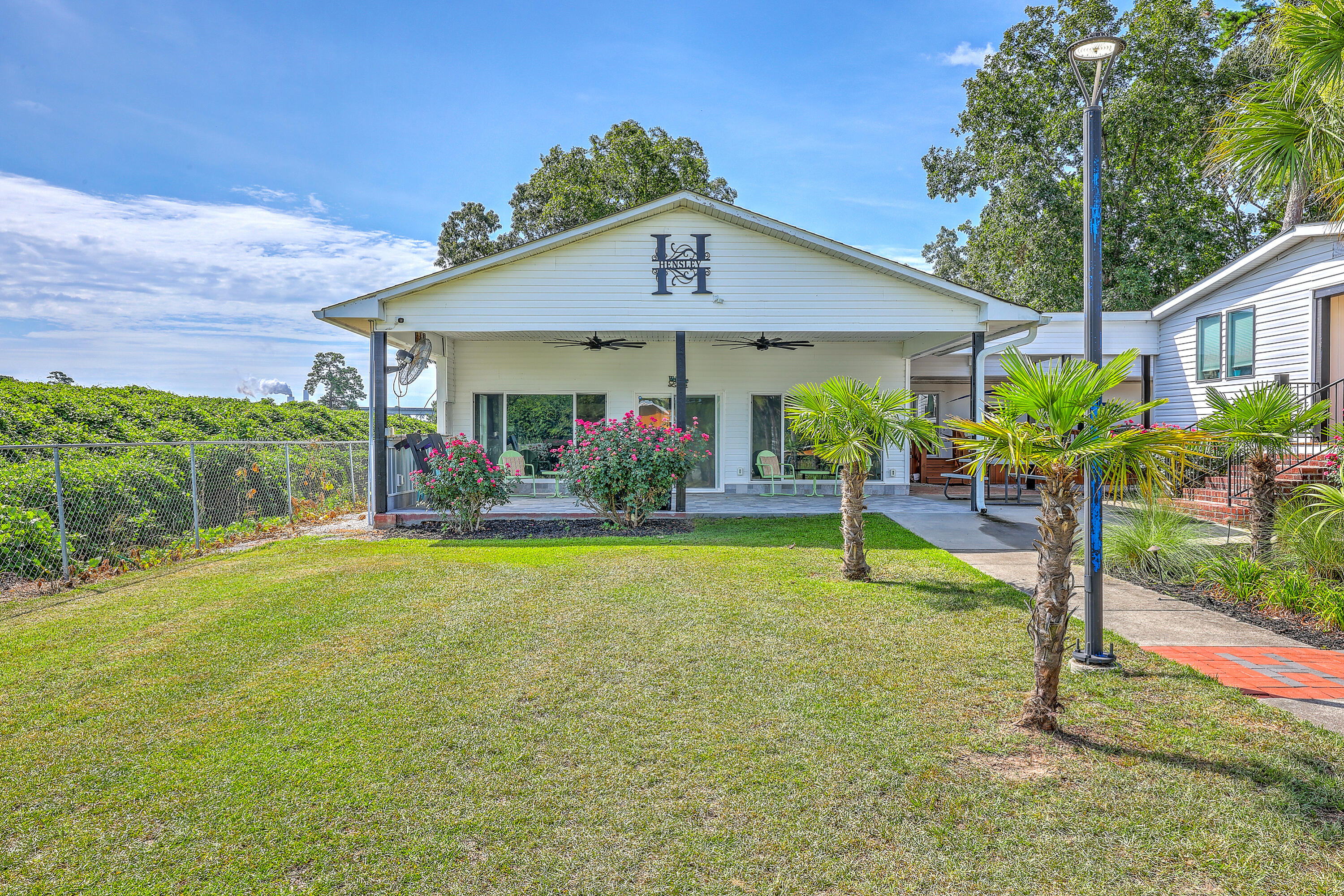 126 Fire Lane Cross, SC 29436 - Photo 20 of 90 The Party House!