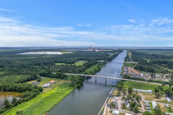 $950,000 | 126 Fire Lane, Cross, SC 29436