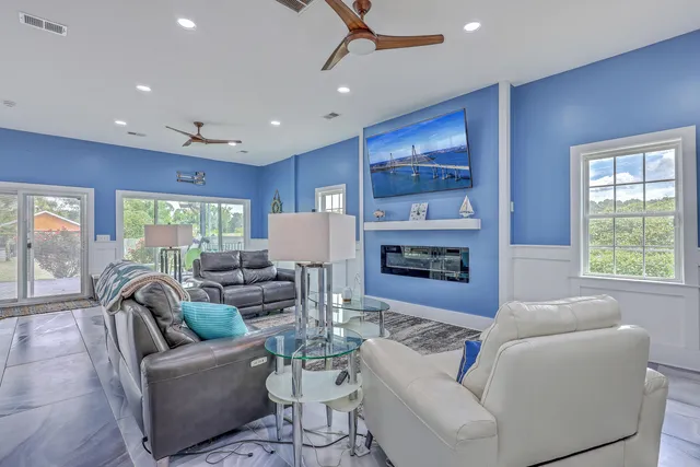 $1,000,000 | 126 Fire Lane, Cross, SC 29436