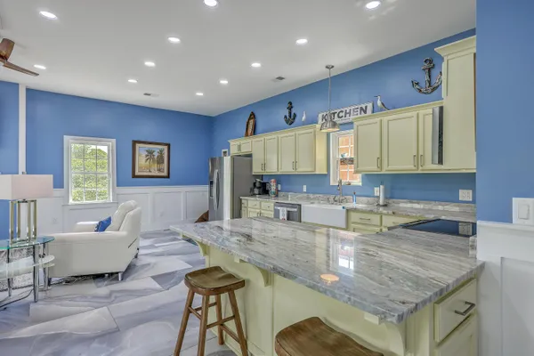 $950,000 | 126 Fire Lane, Cross, SC 29436