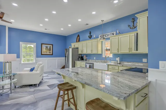 $1,000,000 | 126 Fire Lane, Cross, SC 29436