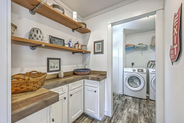 $950,000 | 126 Fire Lane, Cross, SC 29436