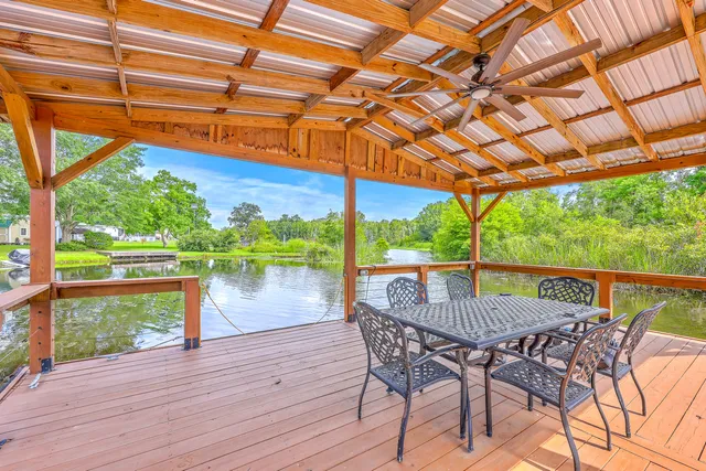 $1,000,000 | 126 Fire Lane, Cross, SC 29436