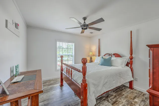 $1,000,000 | 126 Fire Lane, Cross, SC 29436