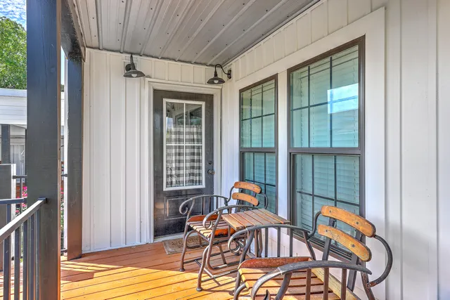 $1,000,000 | 126 Fire Lane, Cross, SC 29436