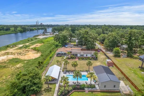 $950,000 | 126 Fire Lane, Cross, SC 29436