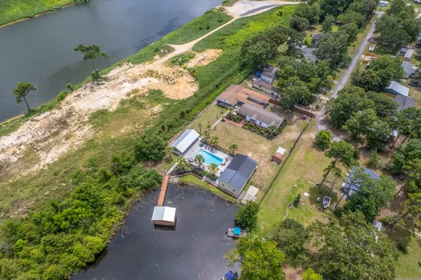 $950,000 | 126 Fire Lane, Cross, SC 29436