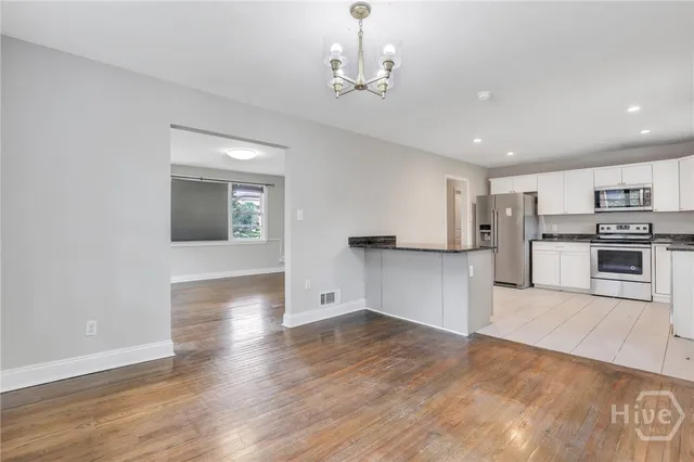 $2,100 | 5215 Habersham Street, Savannah, GA 31405