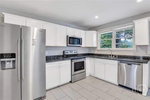 $2,100 | 5215 Habersham Street, Savannah, GA 31405