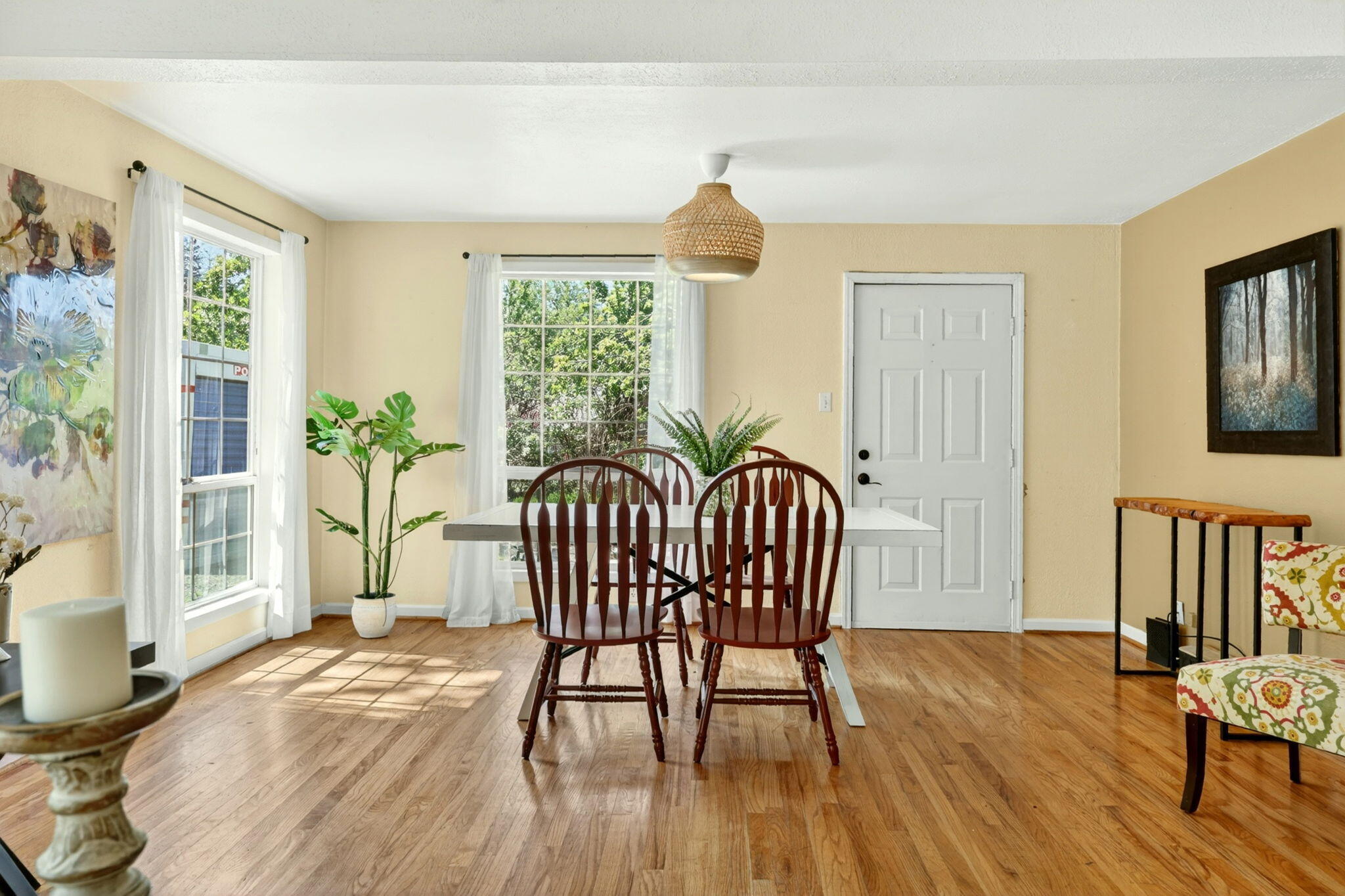 51 Sterling Creek Road Jacksonville, OR 97530 - Photo 10 of 54 a view of a livingroom with furniture window and wooden floor