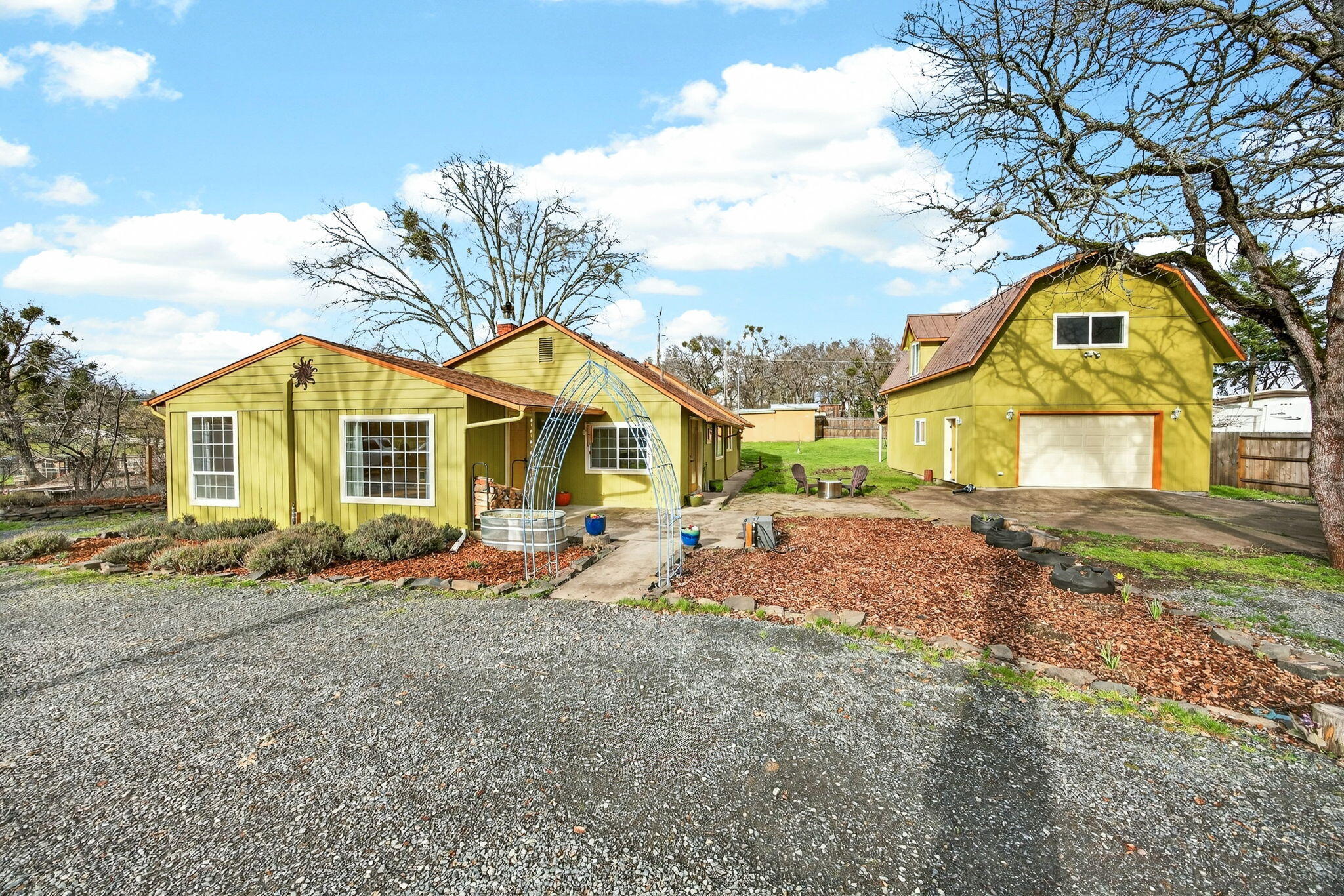 51 Sterling Creek Road Jacksonville, OR 97530 - Photo 5 of 54 ApxSCR00010