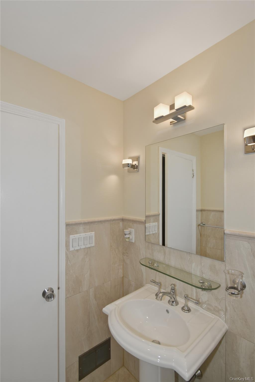 25 Brookfield Road Mount Vernon, NY 10552 - Photo 12 of 28