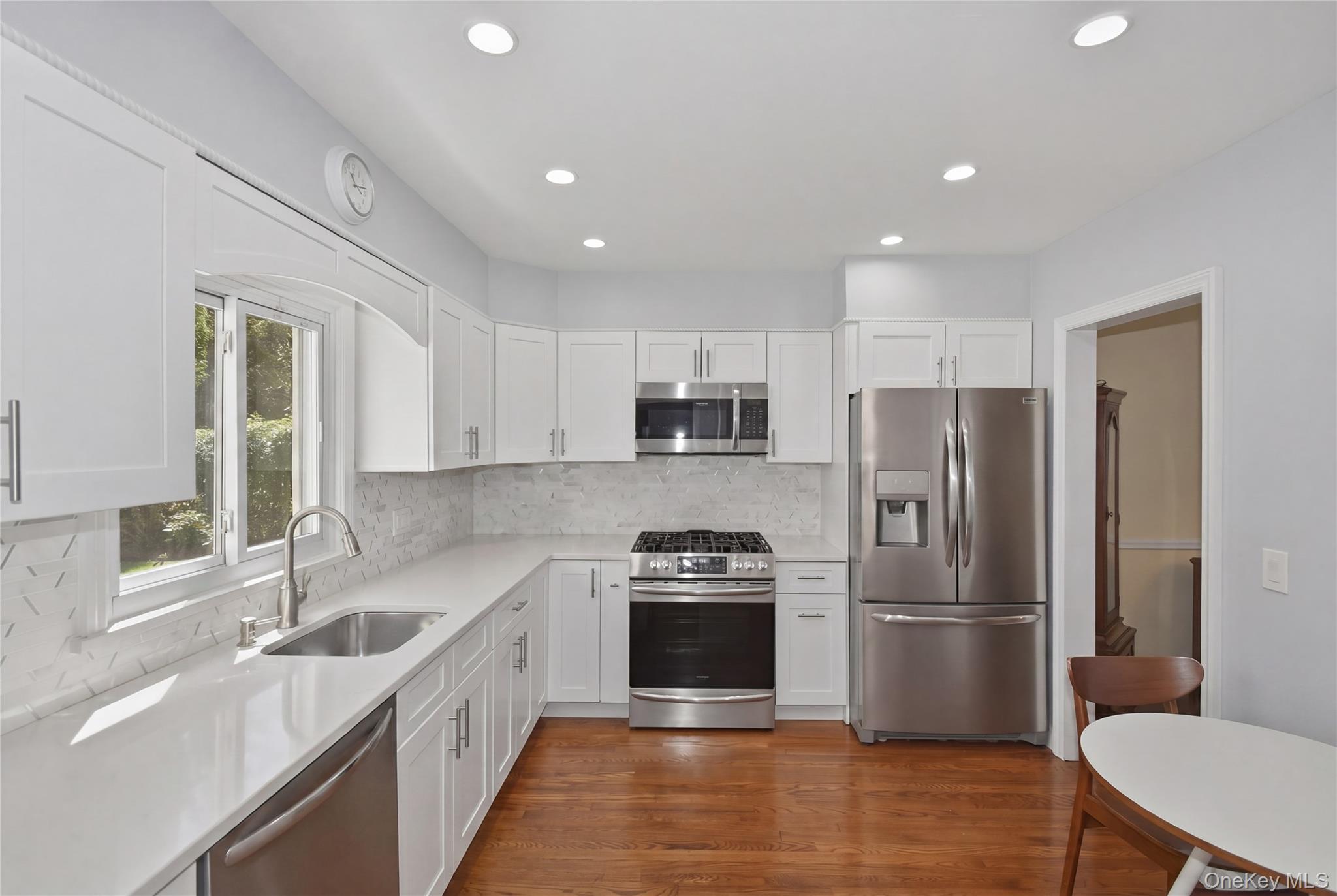 25 Brookfield Road Mount Vernon, NY 10552 - Photo 5 of 28