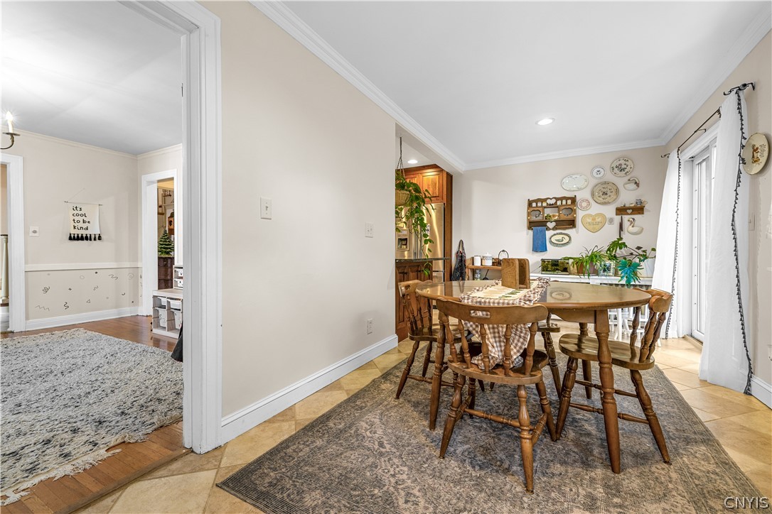 60 Paris Road New Hartford, NY 13413 - Photo 15 of 40