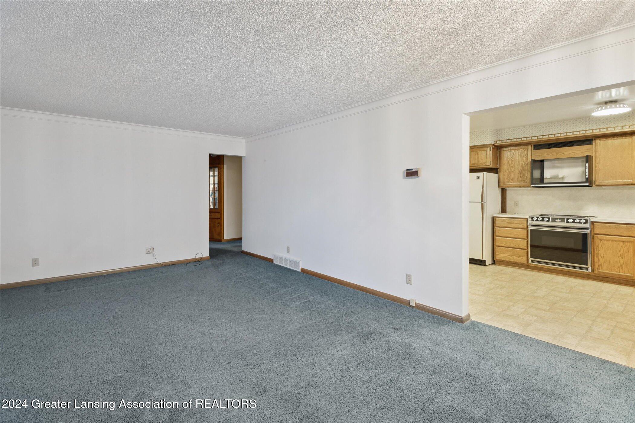1197 South Perkey Road Charlotte, MI 48813 - Photo 7 of 42 07-1197-S-Perkey-Rd-Charlotte-MI-48813-W