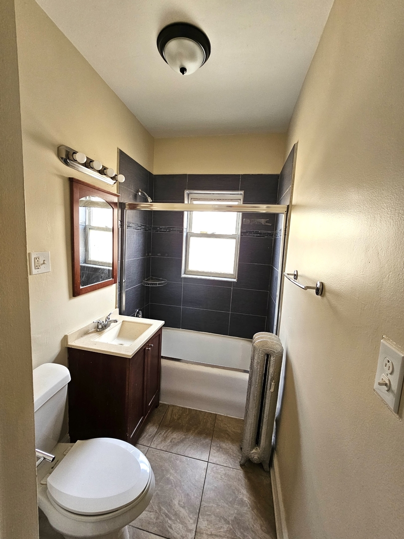 4821 North Springfield Avenue, Unit 3E Chicago, IL 60625 - Photo 8 of 9