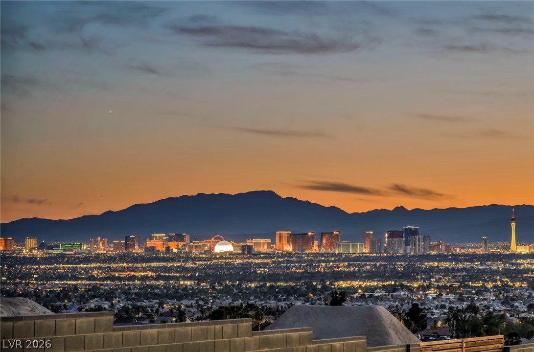 2269 Exeter Drive Las Vegas, NV 89156 - Photo 2 of 30