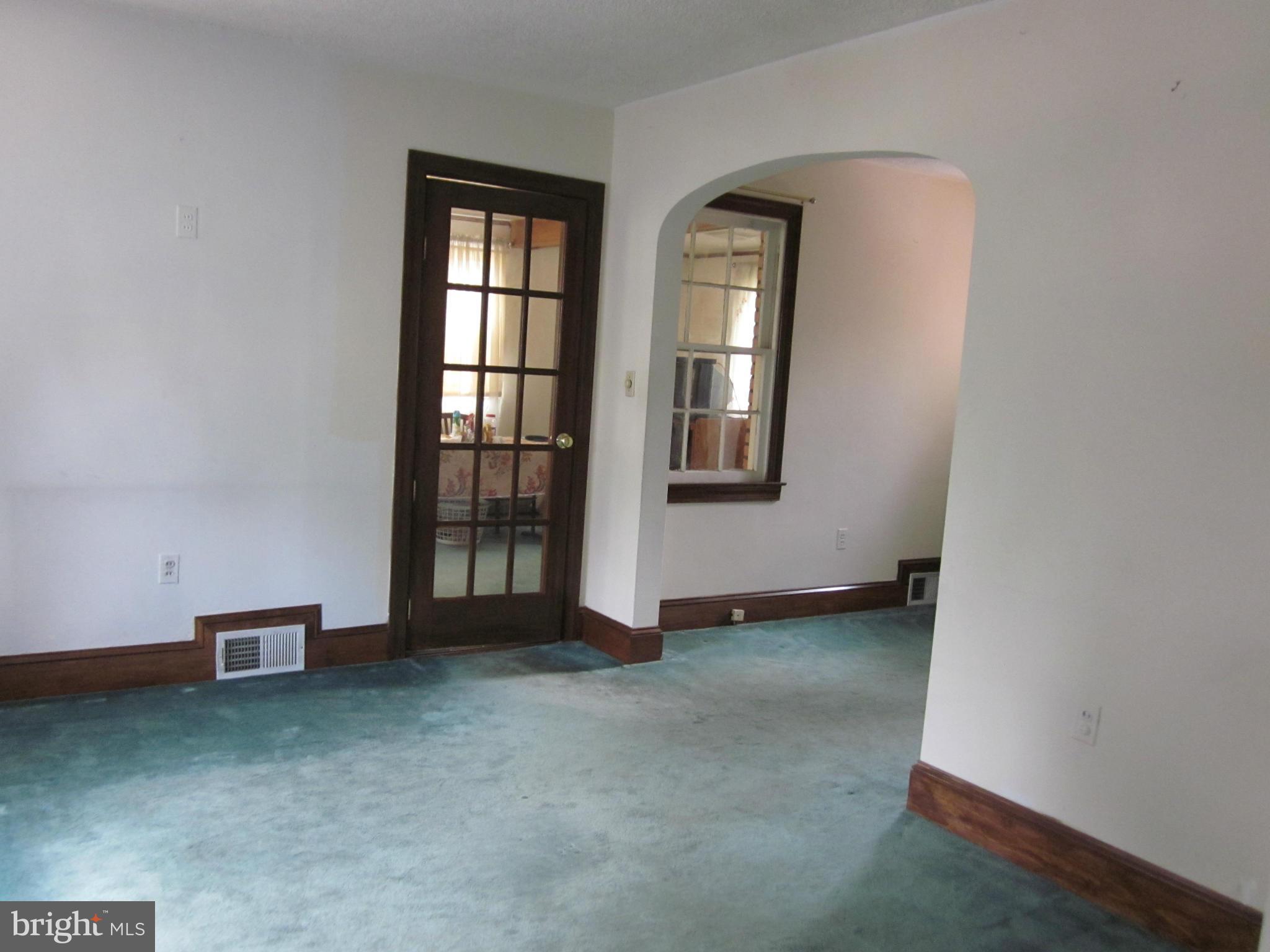 2700 1st Road North Arlington, VA 22201 - Photo 2 of 20 Living Room