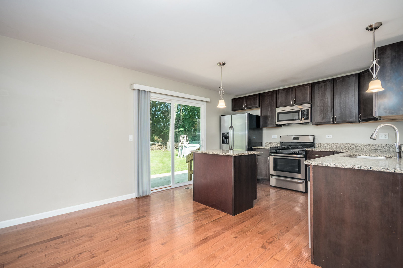 138 Countryside Court Braidwood, IL 60408 - Photo 6 of 26