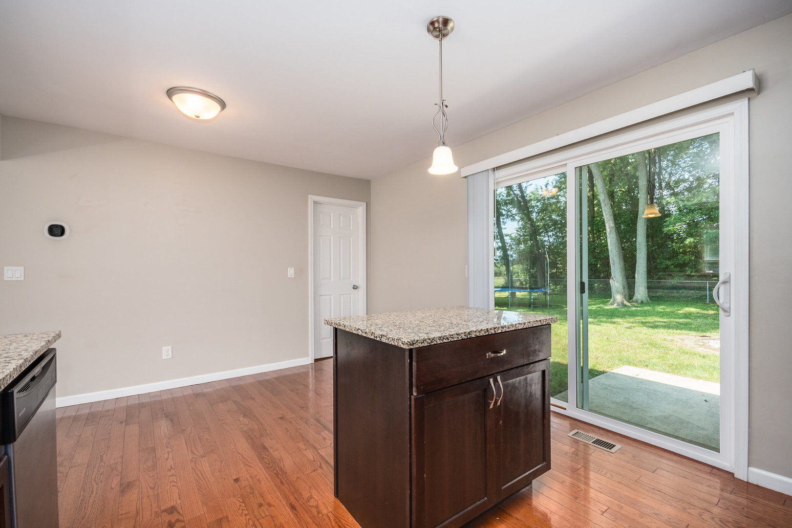 138 Countryside Court Braidwood, IL 60408 - Photo 7 of 26