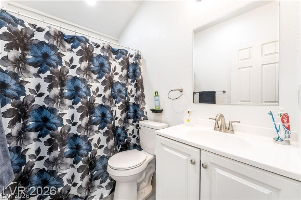 380 South Spur Street Overton, NV 89040 - Photo 36 of 46 Casita Bathroom