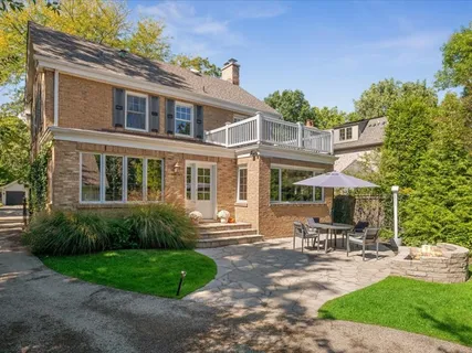 $1,250,000 | 305 Poplar Street, Winnetka, IL 60093