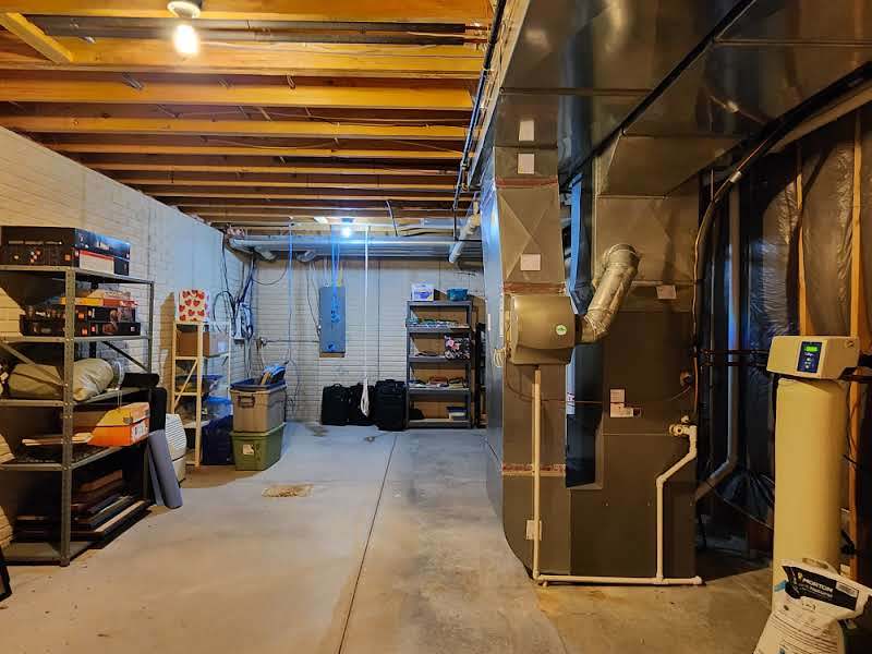 989 Balsam Road Normal, IL 61761 - Photo 37 of 37 Gallery Image 37