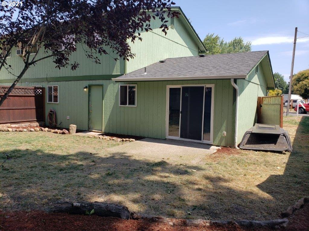 4050 Southway Loop Springfield, OR 97478 - Photo 15 of 17