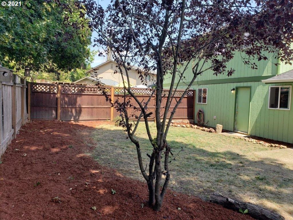 4050 Southway Loop Springfield, OR 97478 - Photo 16 of 17