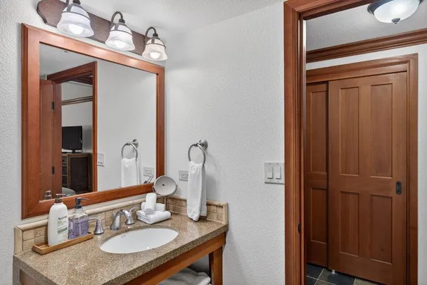 $725,000 | 400 Resort Road, Unit 537539, Olympic Valley, CA 96146