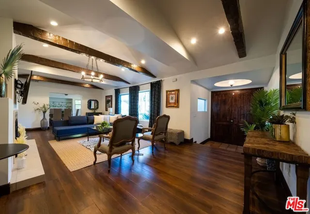 $11,450 | 4555 Mariota Avenue, Toluca Lake, CA 91602