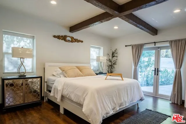 $11,450 | 4555 Mariota Avenue, Toluca Lake, CA 91602