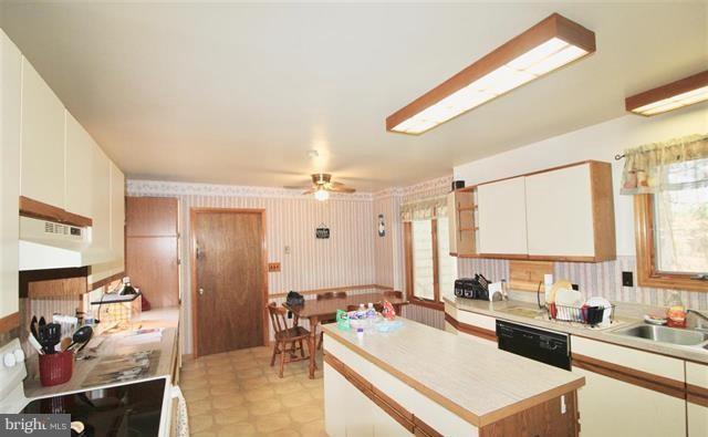6300 Bobs Road Mineral, VA 23117 - Photo 9 of 26 Dining Room