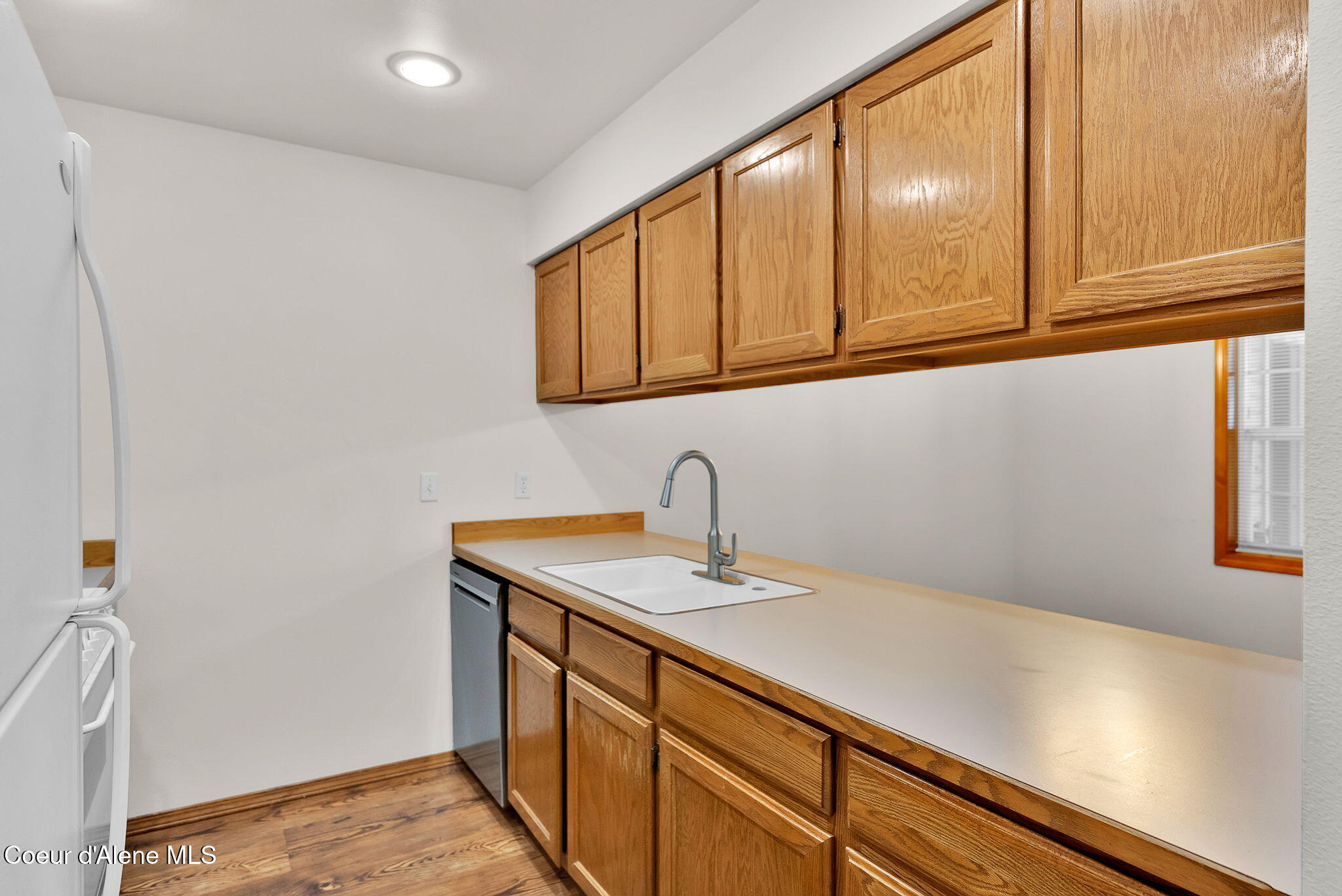 8233 North Ridgewood Drive, Unit 4 Hayden, ID 83835 - Photo 14 of 50 Kitchen