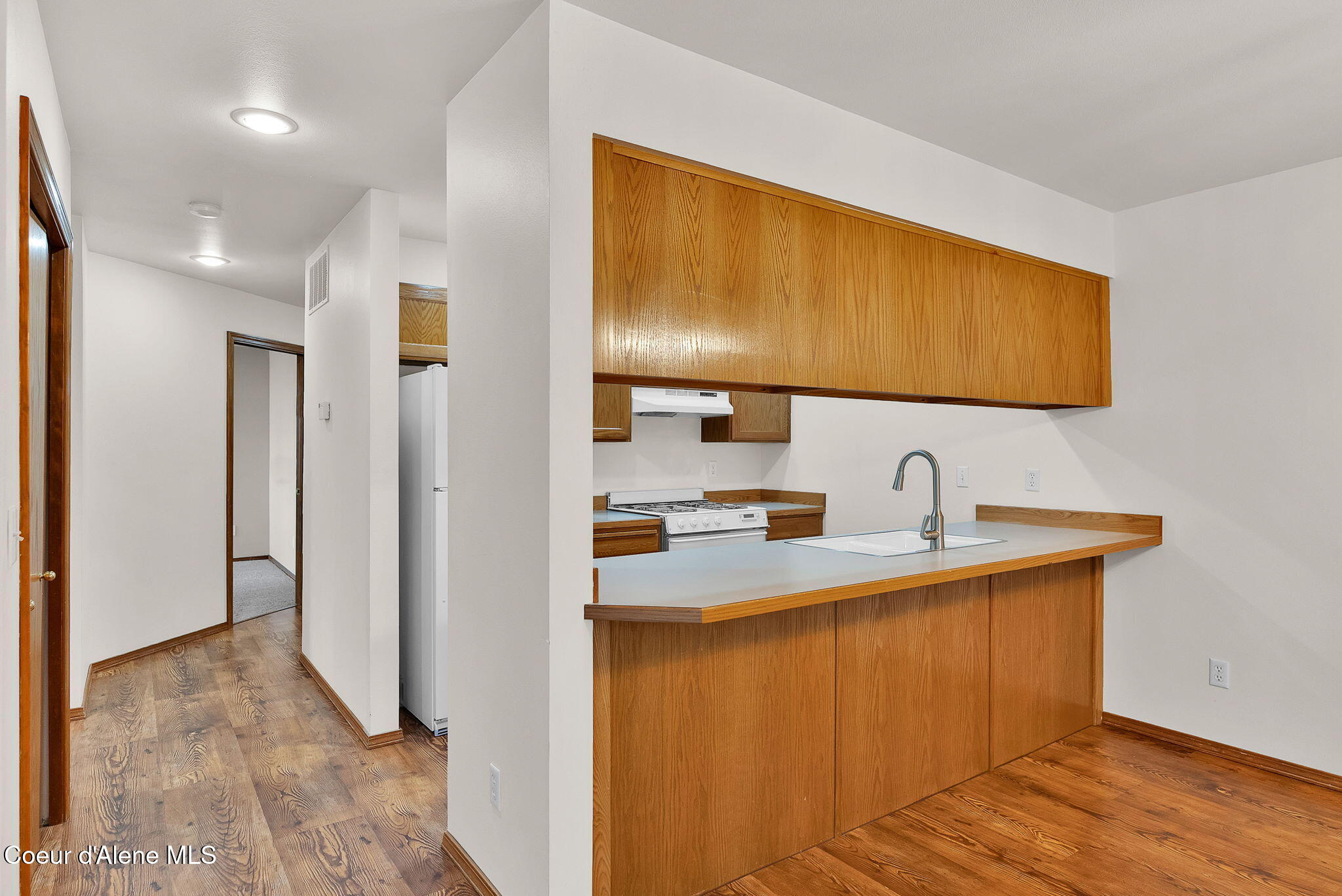 8233 North Ridgewood Drive, Unit 4 Hayden, ID 83835 - Photo 15 of 50 Kitchen