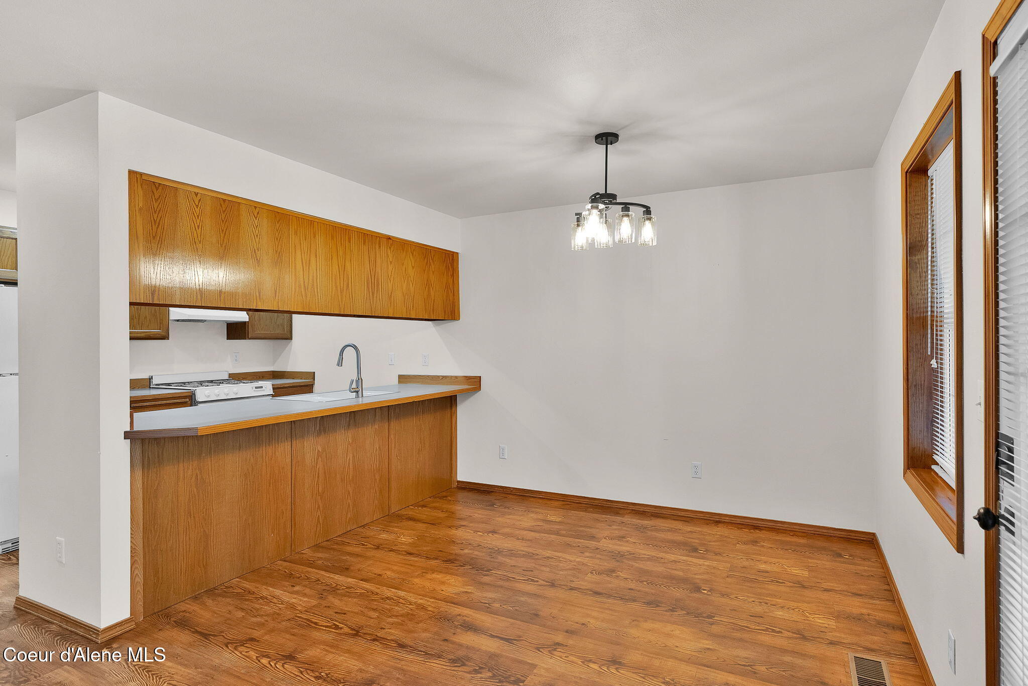 8233 North Ridgewood Drive, Unit 4 Hayden, ID 83835 - Photo 16 of 50 Dining Room