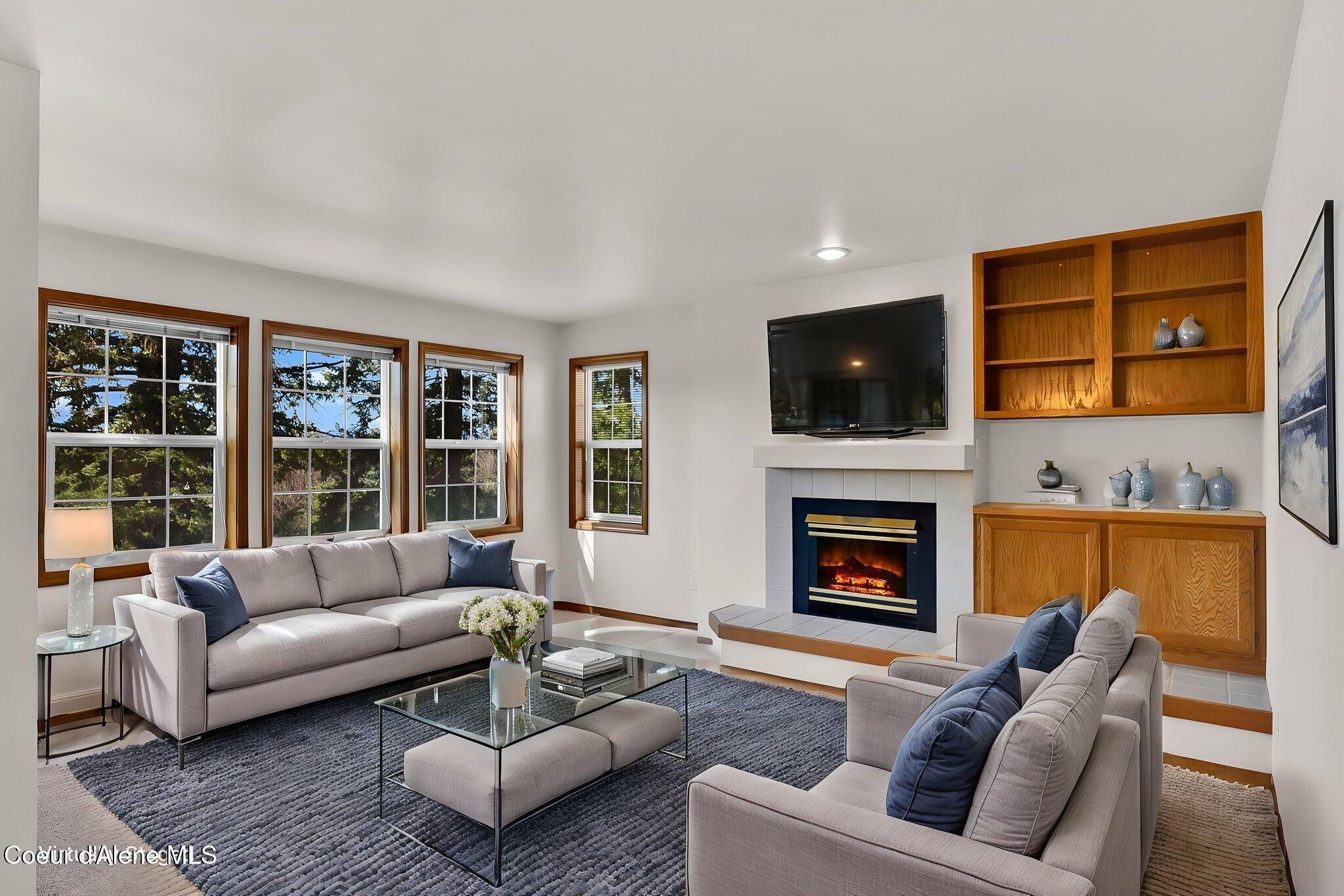 8233 North Ridgewood Drive, Unit 4 Hayden, ID 83835 - Photo 2 of 50 Virtual Staging