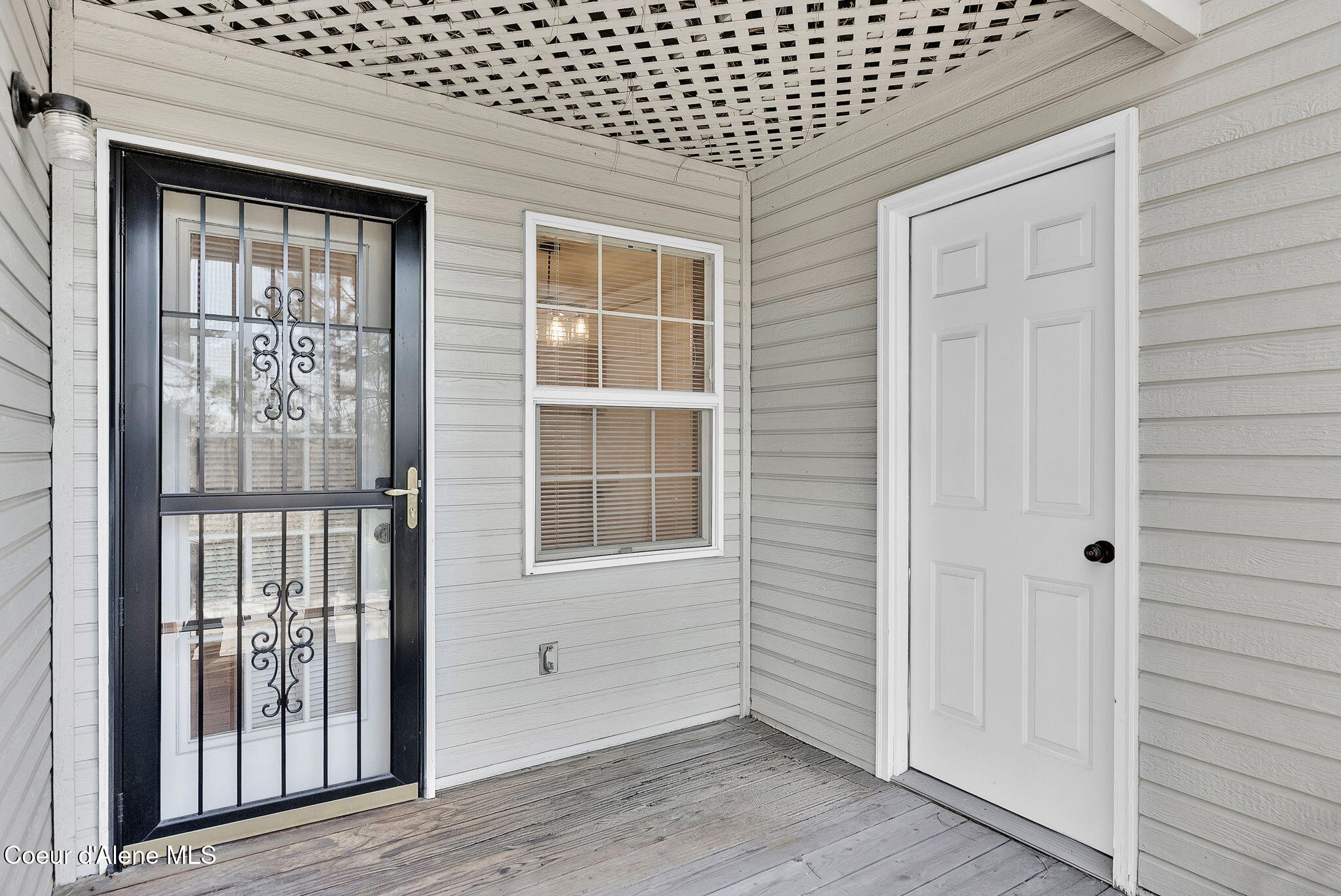 8233 North Ridgewood Drive, Unit 4 Hayden, ID 83835 - Photo 35 of 50 Front of Condo