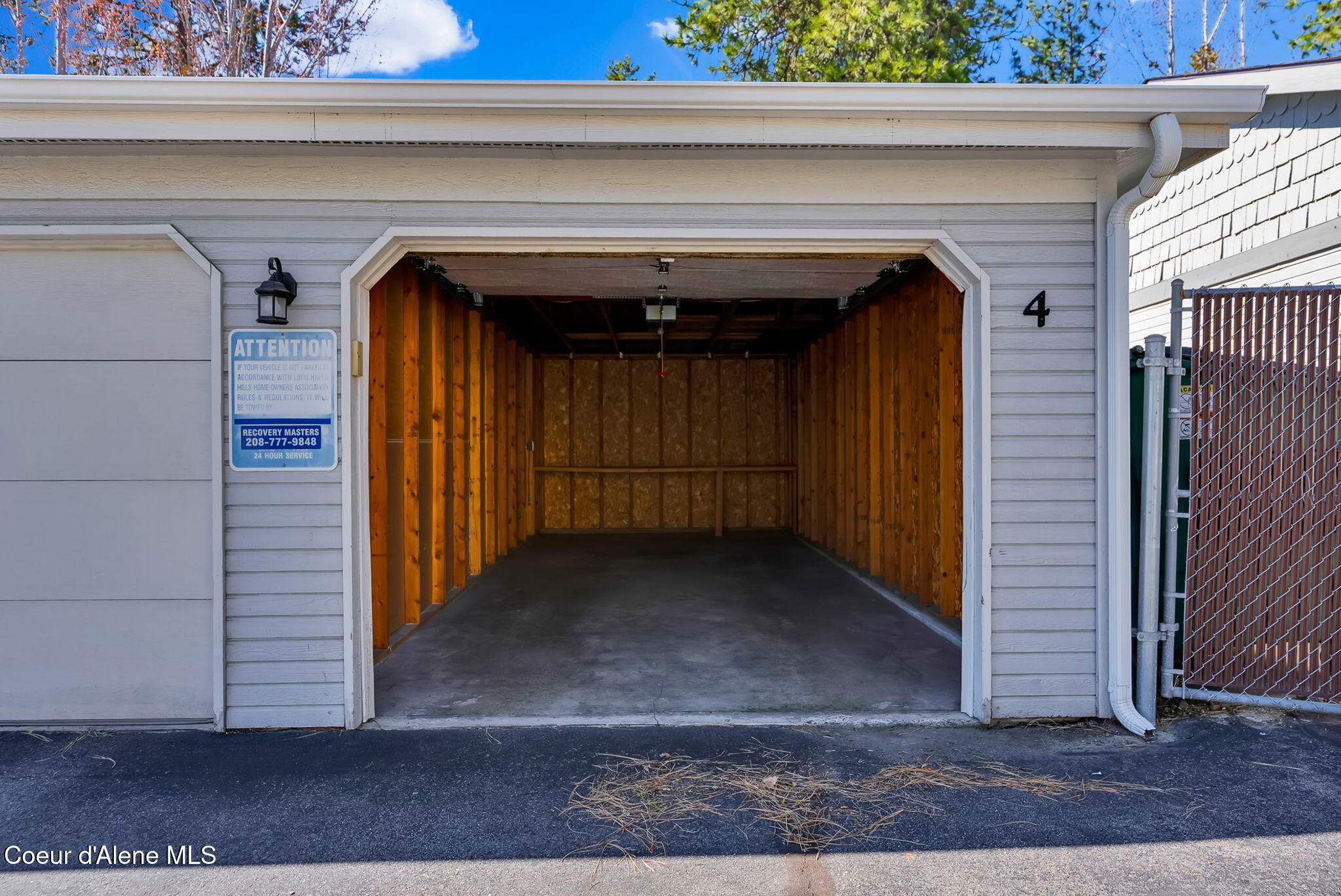 8233 North Ridgewood Drive, Unit 4 Hayden, ID 83835 - Photo 37 of 50 Garage
